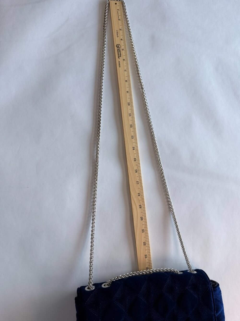 Charming Charlie Royal Blue Velvet Quilted Flap Crossbody Bag Silver Chain Strap - Picture 6 of 13